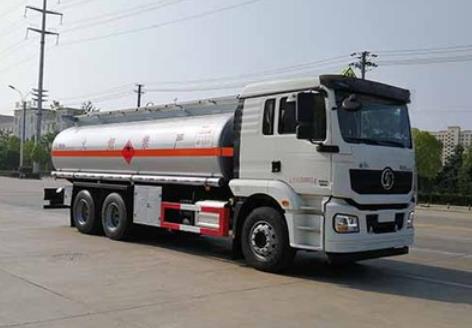 国六陕汽后八轮17.8方运油车