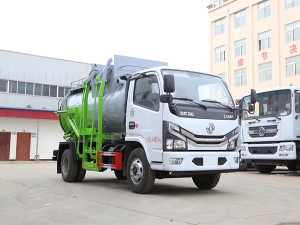 国六东风5方餐厨垃圾车圆罐