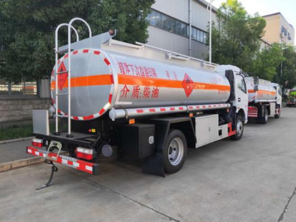 国六东风天锦15方运油车